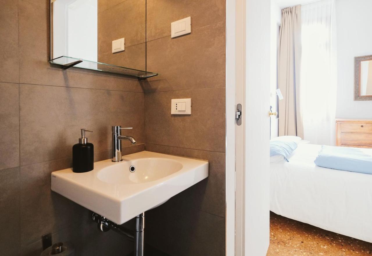 Ca' Dei Armeni - San Marco Square Apartment เวนิส ภายนอก รูปภาพ