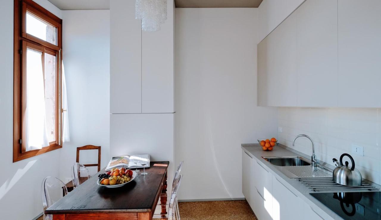 Ca' Dei Armeni - San Marco Square Apartment เวนิส ภายนอก รูปภาพ