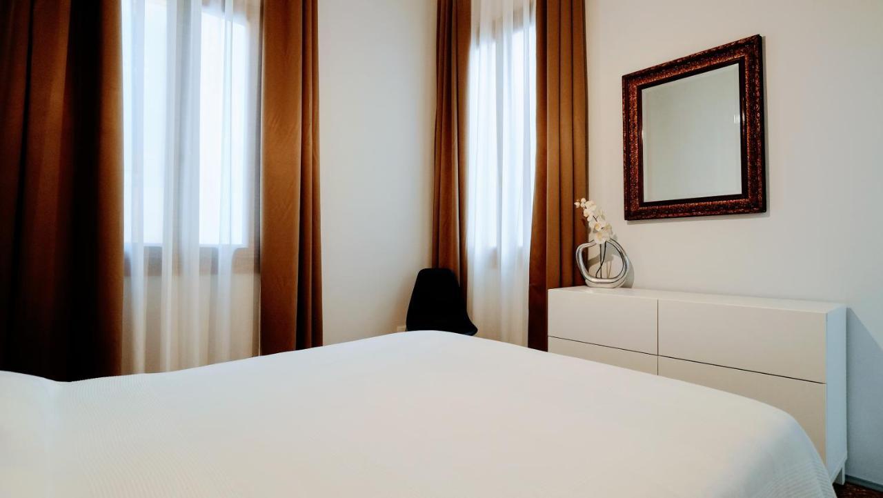 Ca' Dei Armeni - San Marco Square Apartment เวนิส ภายนอก รูปภาพ
